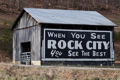 Each 'See Rock City' barn was painted a little differently, depending on the proportions of the barn and which side faced a major road.  We slected this barn for our prototype. Click to see the article where we found this image.
